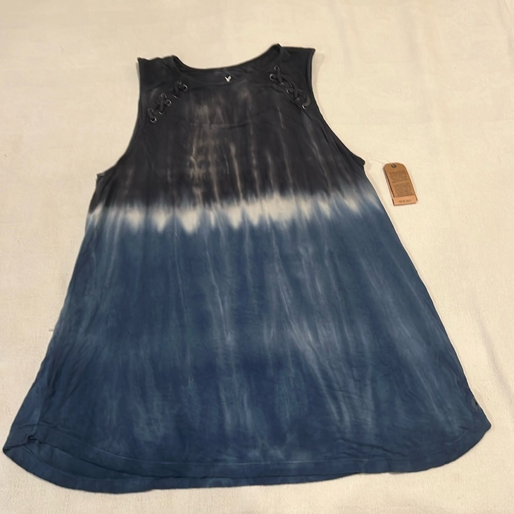 NWT American Eagle tie-dyed navy blue tank